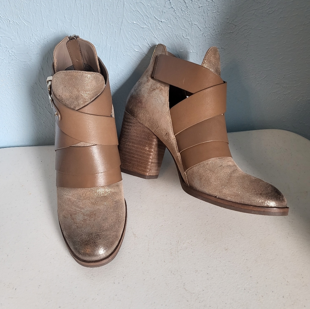 Isola Ladora anthracite suede booties